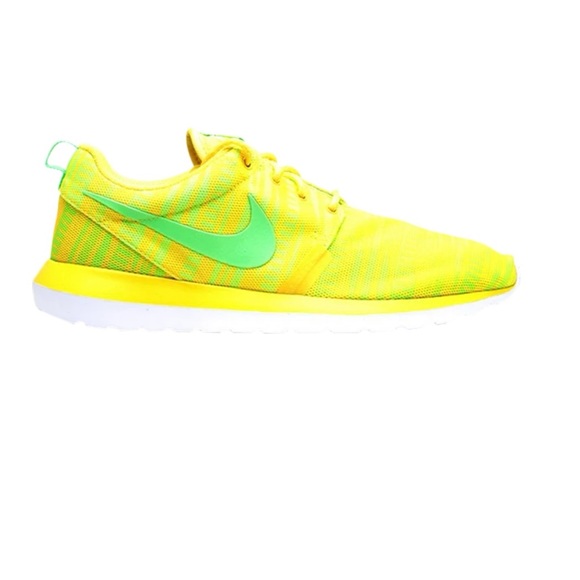 Nike Rosherun NM BR Mens Shoes - Picture 1 of 8